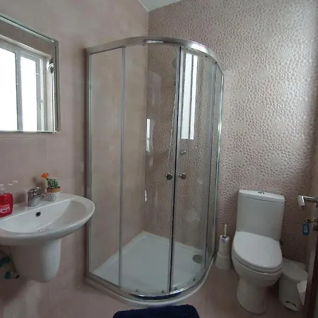 F7 Room 1, Private Double Room With Private Bathroom In Shared Flat Msida Exterior photo